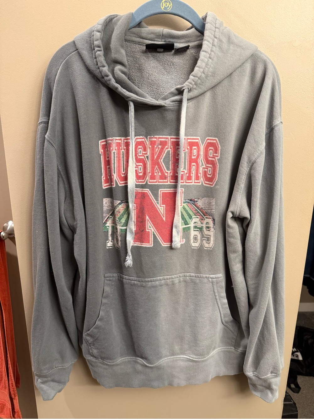 Women's Gray Huskers Pullover Hoodie Sweatshirt